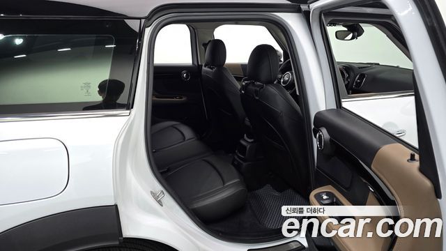 Mini Countryman 2019 — photo 18