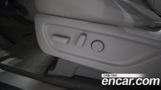 Kia Canival 2017 — photo 29