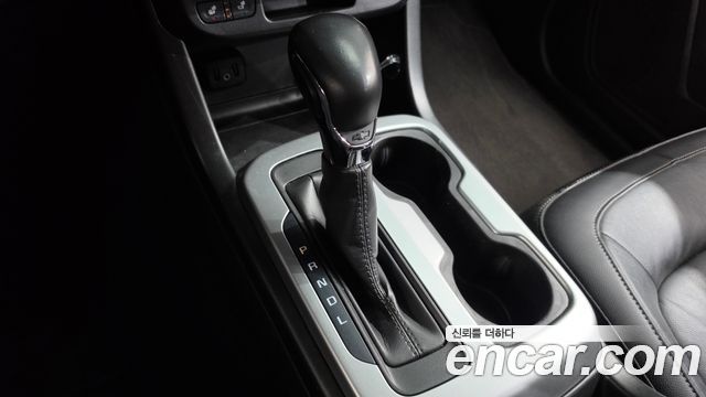 Chevrolet Korea Colorado 2022 — photo 12