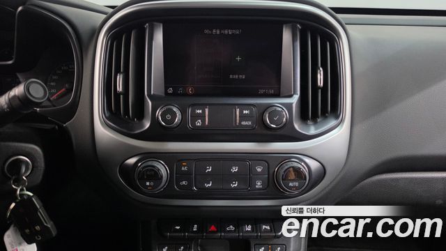 Chevrolet Korea Colorado 2022 — photo 18