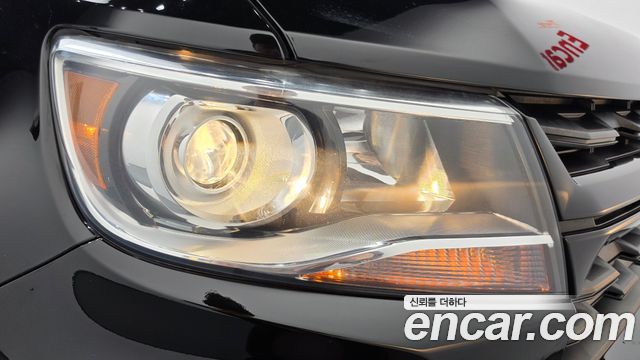 Chevrolet Korea Colorado 2022 — photo 8