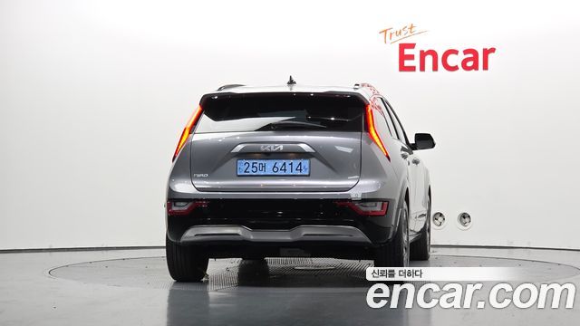 Kia Niro 2023 — photo 4