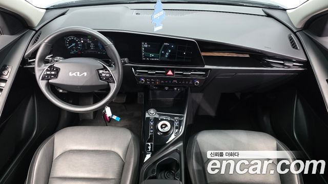 Kia Niro 2023 — photo 10