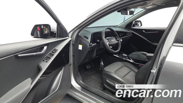 Kia Niro 2023 — photo 13