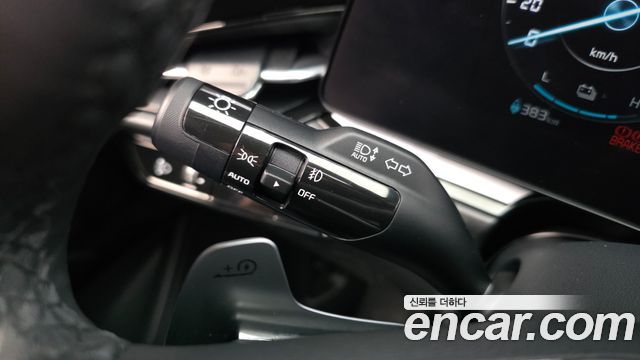 Kia Niro 2023 — photo 23