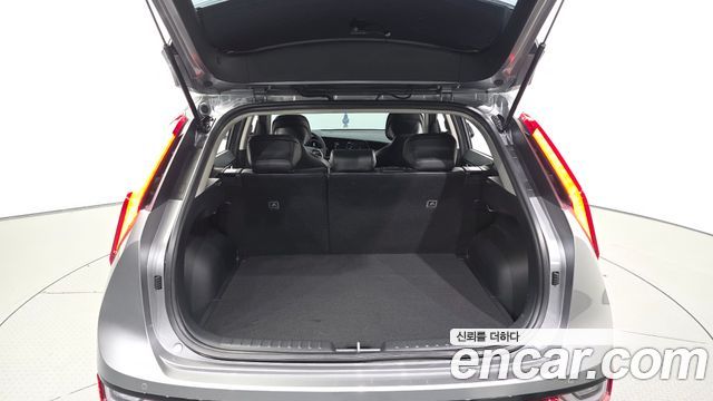 Kia Niro 2023 — photo 26