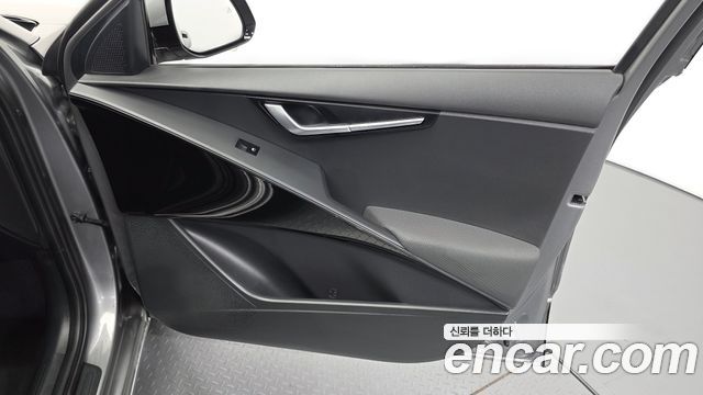 Kia Niro 2023 — photo 14