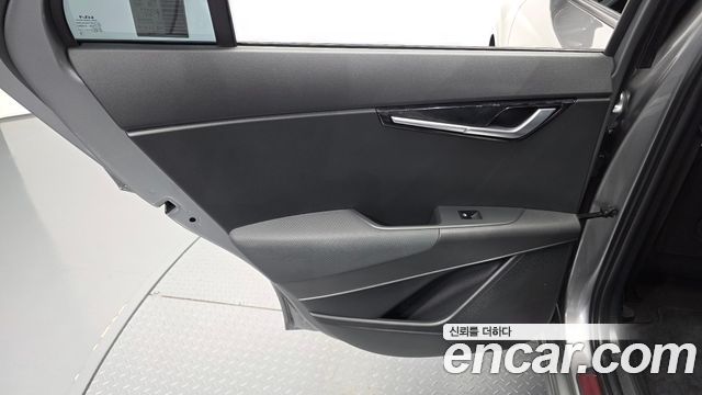 Kia Niro 2023 — photo 15