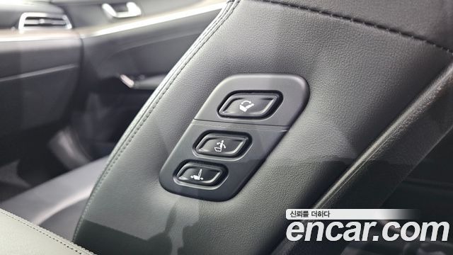 Kia K5 2022 — photo 25