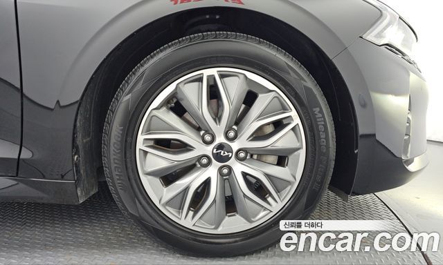 Kia K5 2022 — photo 7