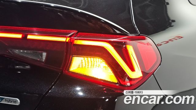 Kia K5 2022 — photo 9