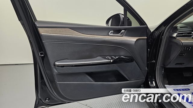 Kia K5 2022 — photo 14