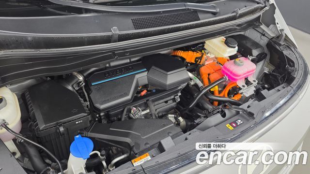 Hyundai Staria 2025 — photo 6