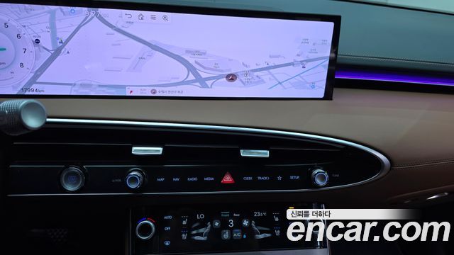 Genesis GV70 2025 — photo 19