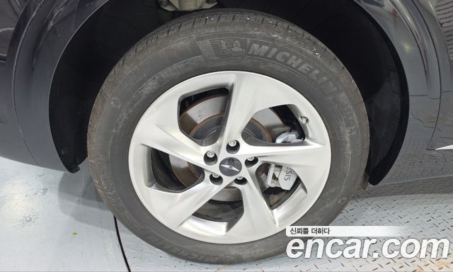 Genesis GV70 2025 — photo 7