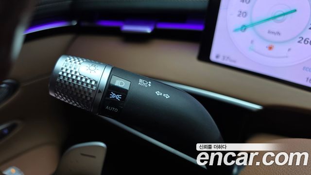 Genesis GV70 2025 — photo 30