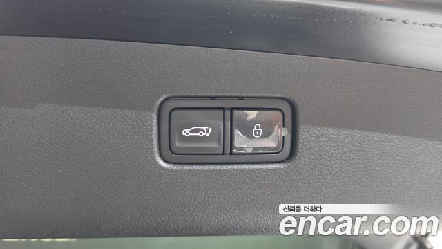 Genesis GV70 2025 — photo 33