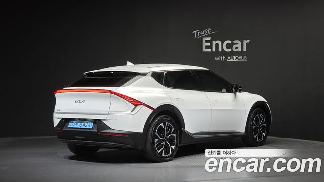 Kia EV6 2024 — photo 2