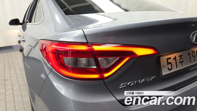 Hyundai Sonata 2015 — photo 9