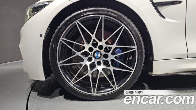 BMW M4 2018 — photo 5