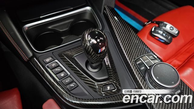 BMW M4 2018 — photo 12