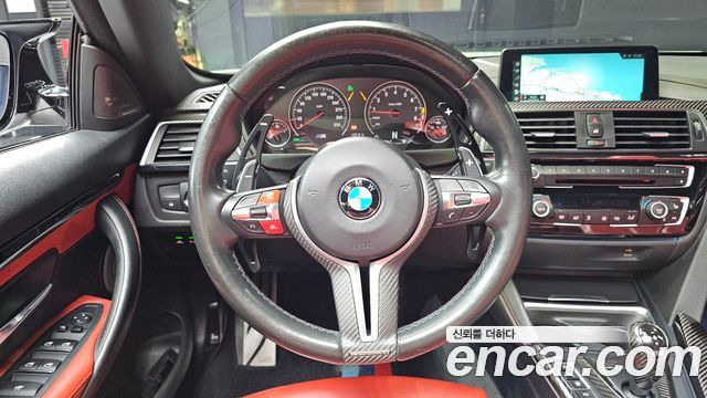 BMW M4 2018 — photo 19
