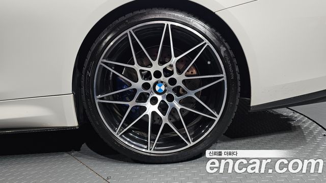 BMW M4 2018 — photo 7