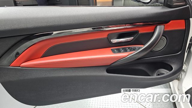 BMW M4 2018 — photo 14