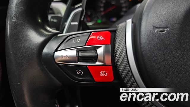 BMW M4 2018 — photo 28