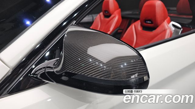 BMW M4 2018 — photo 35