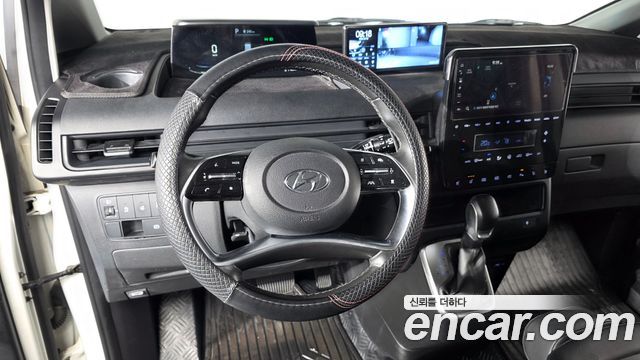 Hyundai Staria 2022 — photo 19