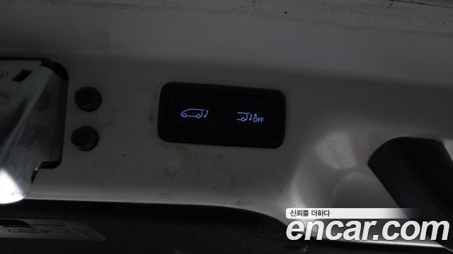 Hyundai Staria 2022 — photo 25