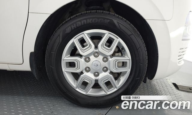 Hyundai Staria 2022 — photo 7