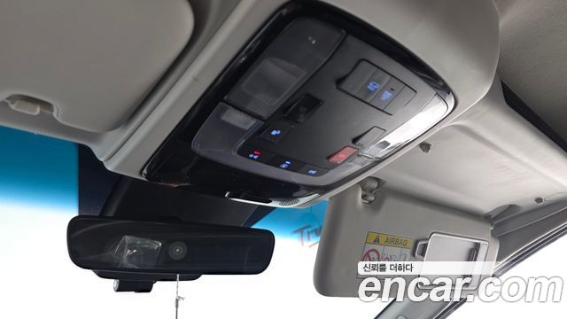 Hyundai Staria 2022 — photo 28