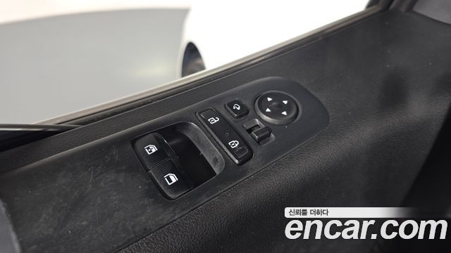 Hyundai Staria 2022 — photo 30