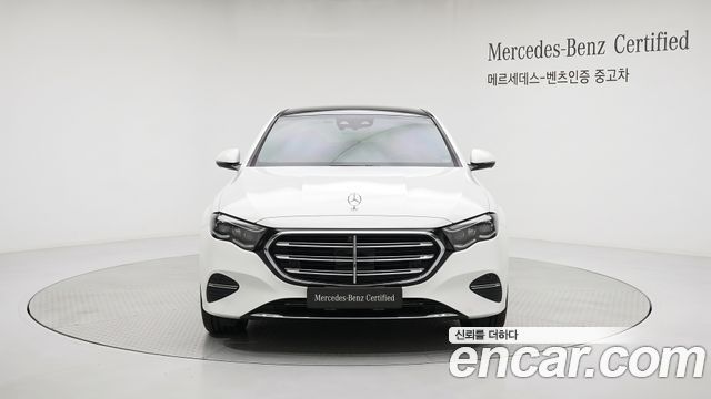 Mercedes-Benz E-Class 2026 — photo 3