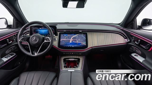 Mercedes-Benz E-Class 2026 — photo 7