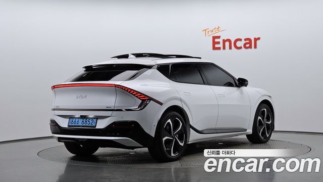 Kia EV6 2022 — photo 2