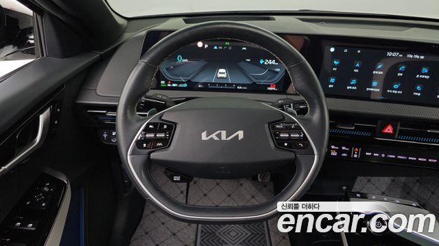 Kia EV6 2022 — photo 19