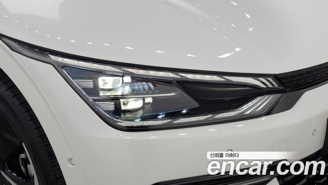 Kia EV6 2022 — photo 8