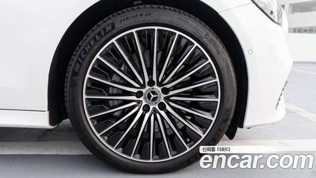 Mercedes-Benz E-Class 2026 — photo 5