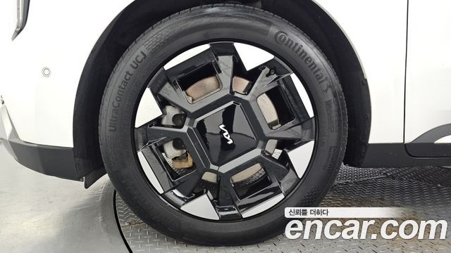 Kia Canival 2024 — photo 5