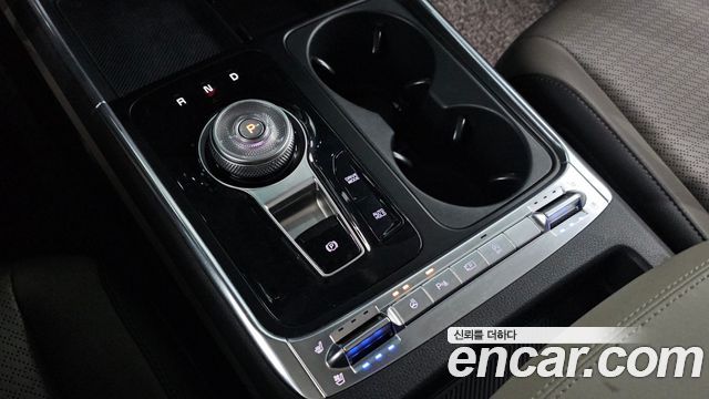 Kia Canival 2024 — photo 9