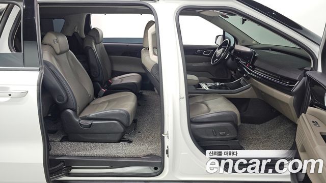 Kia Canival 2024 — photo 11