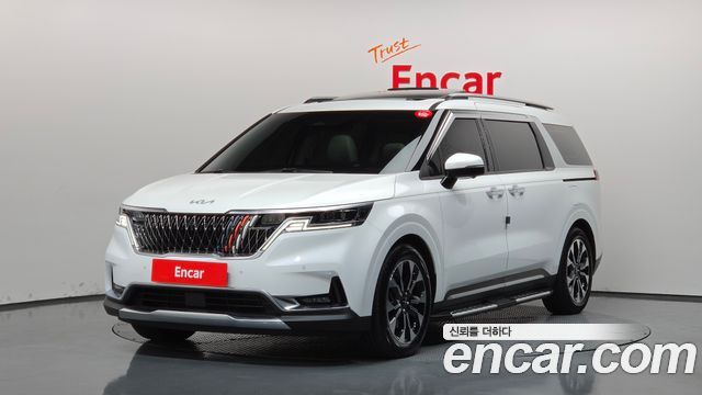 Kia Canival 2021 — photo 1