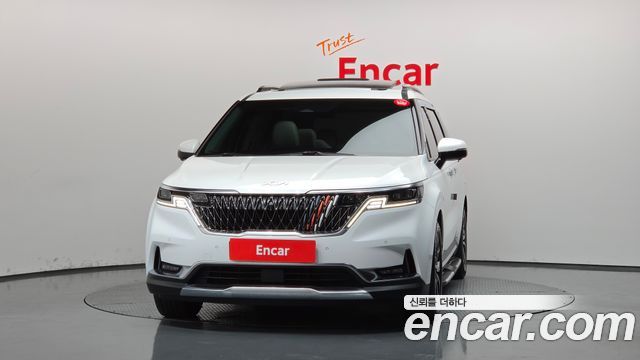 Kia Canival 2021 — photo 3