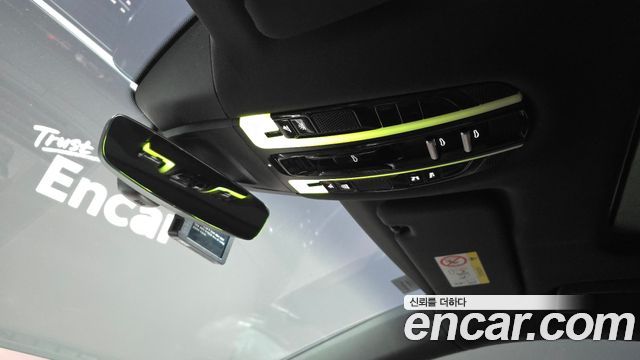 Porsche Panamera 2022 — photo 24