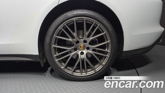 Porsche Panamera 2022 — photo 7