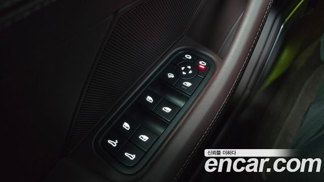 Porsche Panamera 2022 — photo 27