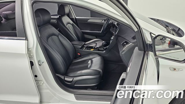 Hyundai Sonata 2019 — photo 13